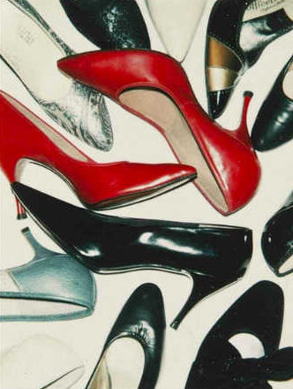 Tacones lejanos, por Luli Delgado