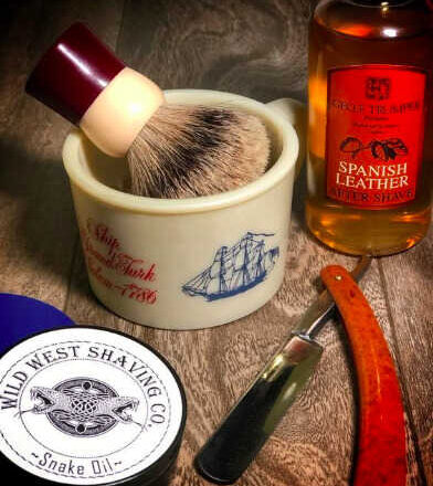 Afeitando al abuelo,<br/> por Rubén Azócar