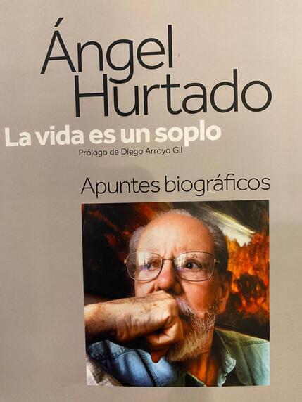 Angel Hurtado Atril pres