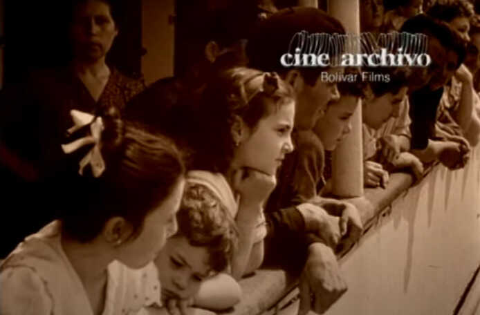 Fotografia cortesia de Cine Archivo Bolivar Films Atril press