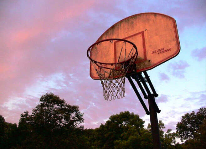 Basketball Atril press e1772074677399