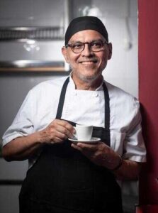 Luis Ascanio Atril press e1772231196928