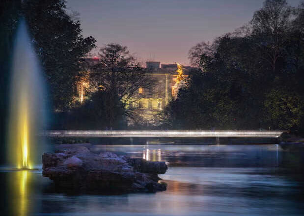 A favor y en contra,<br/> por Mayte Navarro