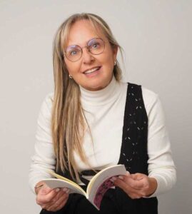 Maria Christodoulou Atril press
