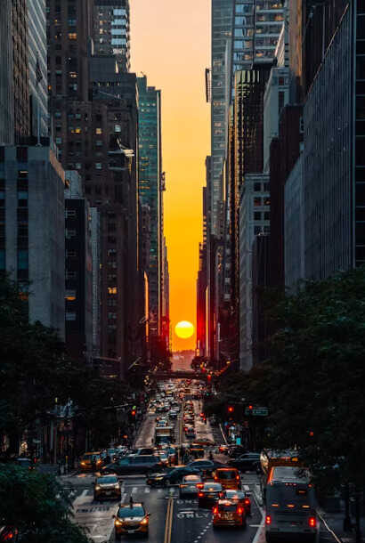 Belleza fugaz,<br/>por Juan Carlos Sosa Briceño 1 Manhattanhenge Atril press e1785457537983